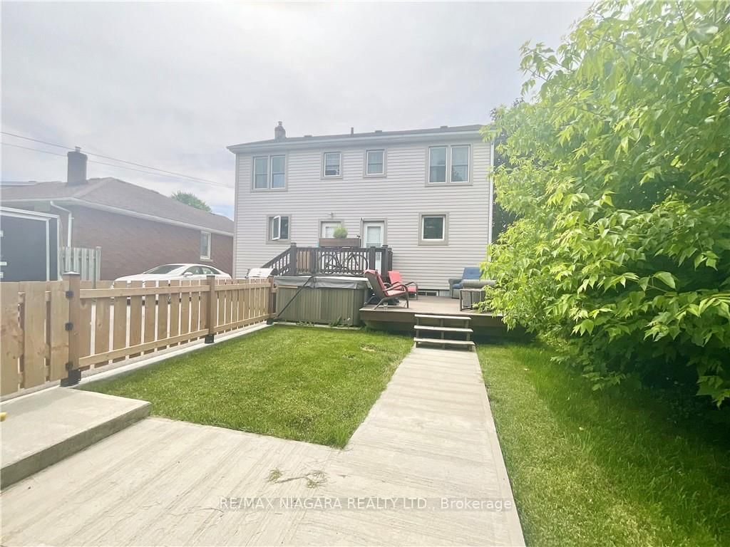 Listing Image 7