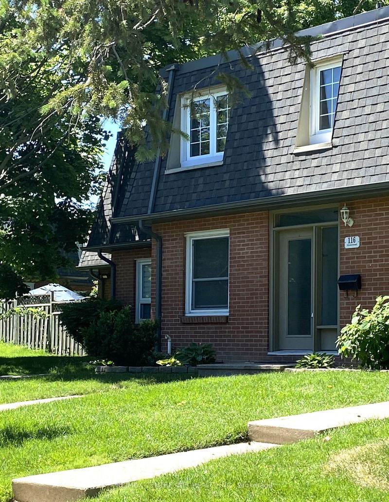 home for lease on 116 Homestead Crescent