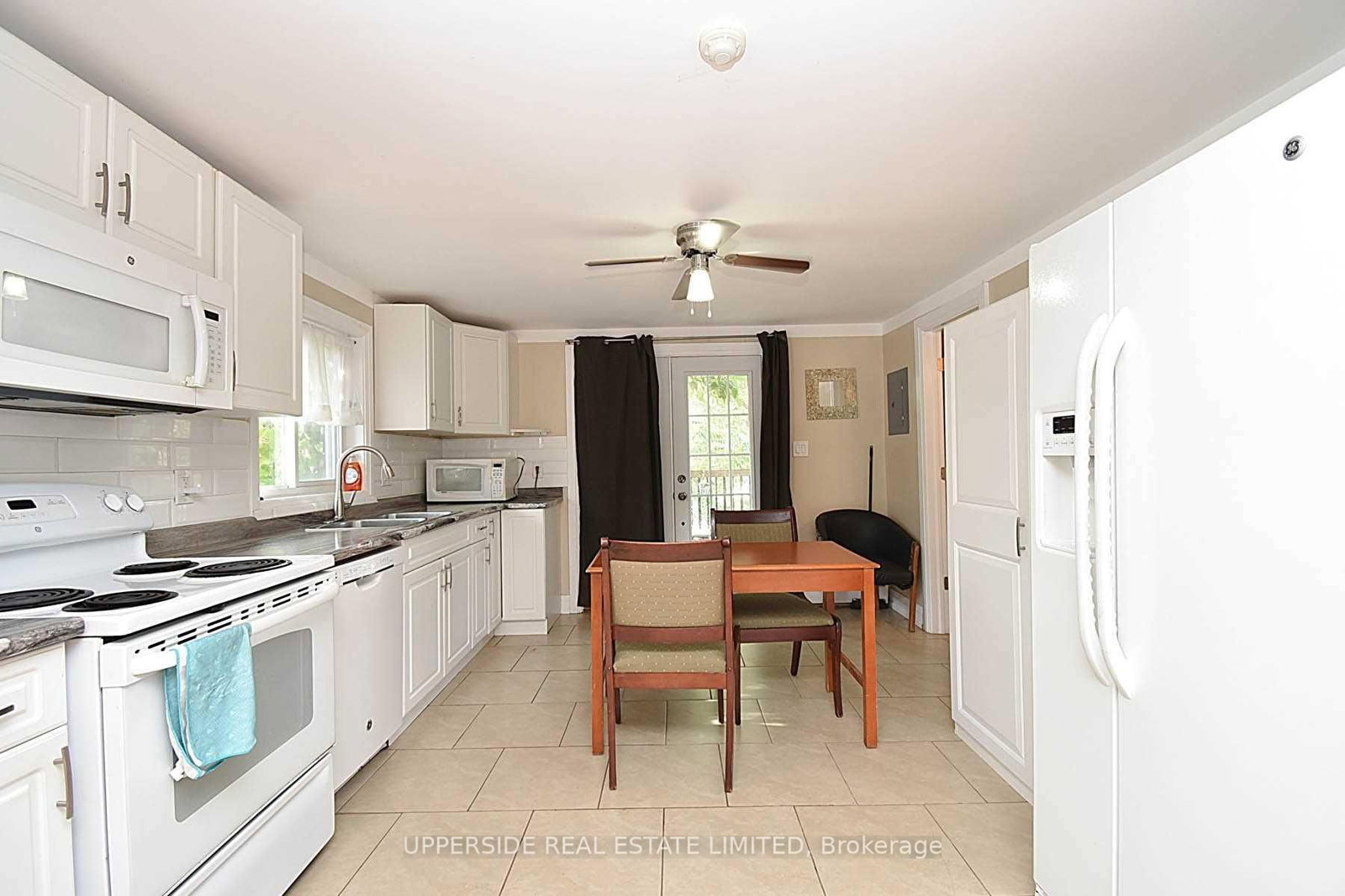 Listing Image 7
