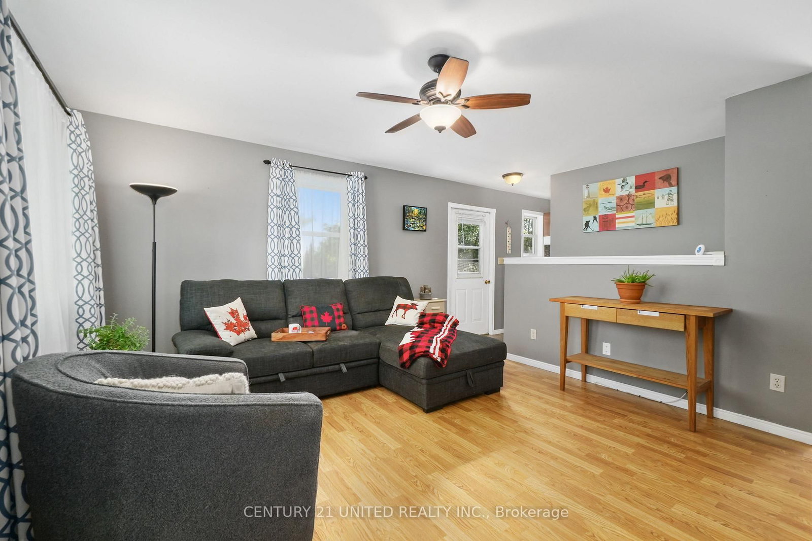 Listing Image 7