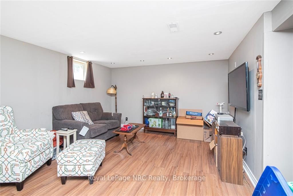 Listing Image 33