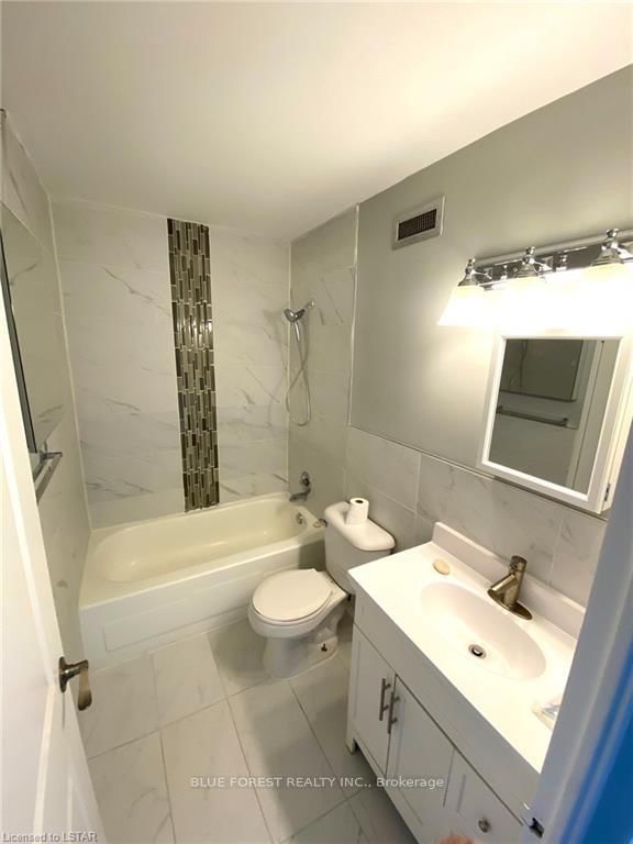 611 - 563 Mornington Ave, London East, N5Y 4T8 | Image 3