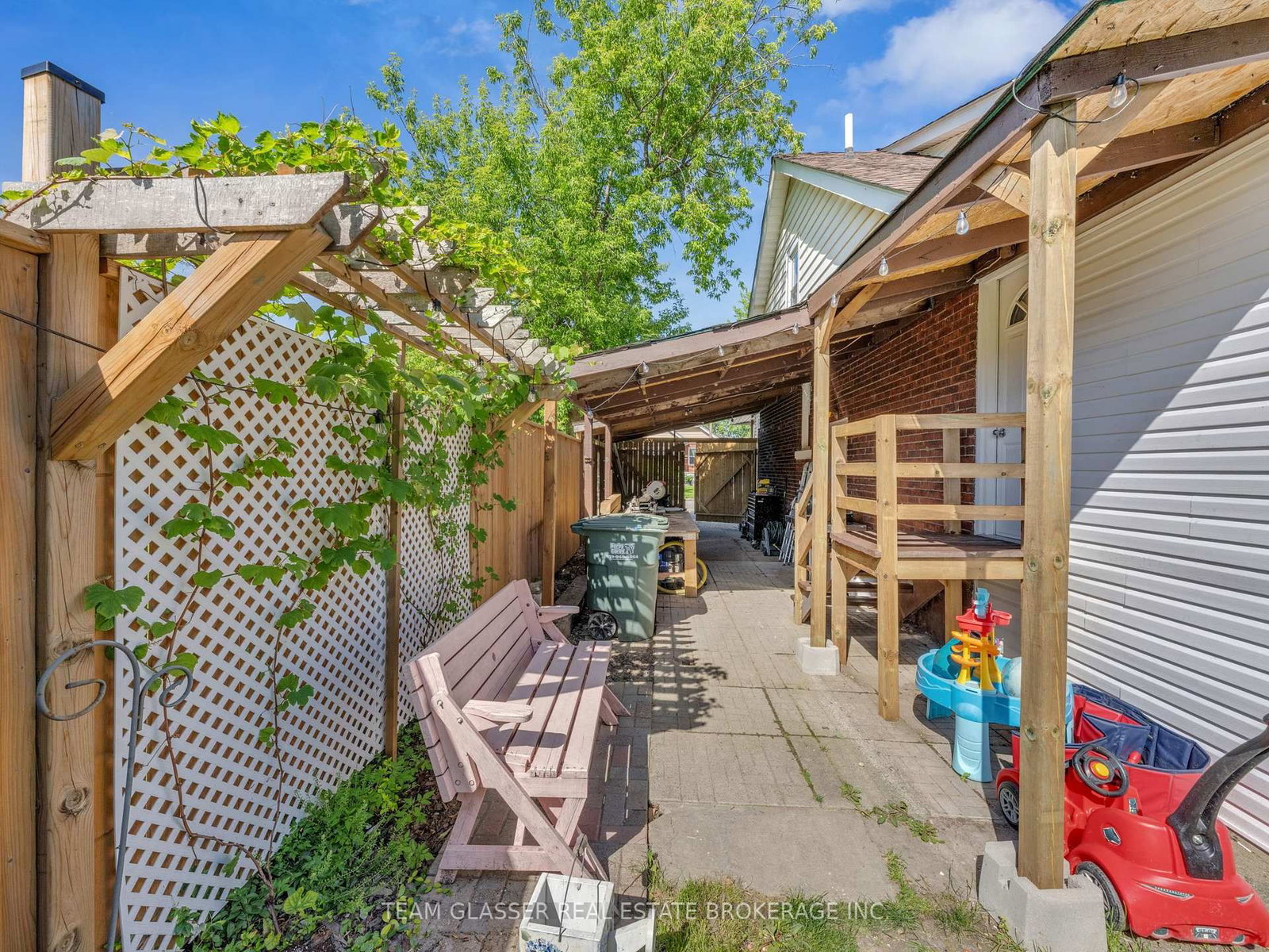 Listing Image 7