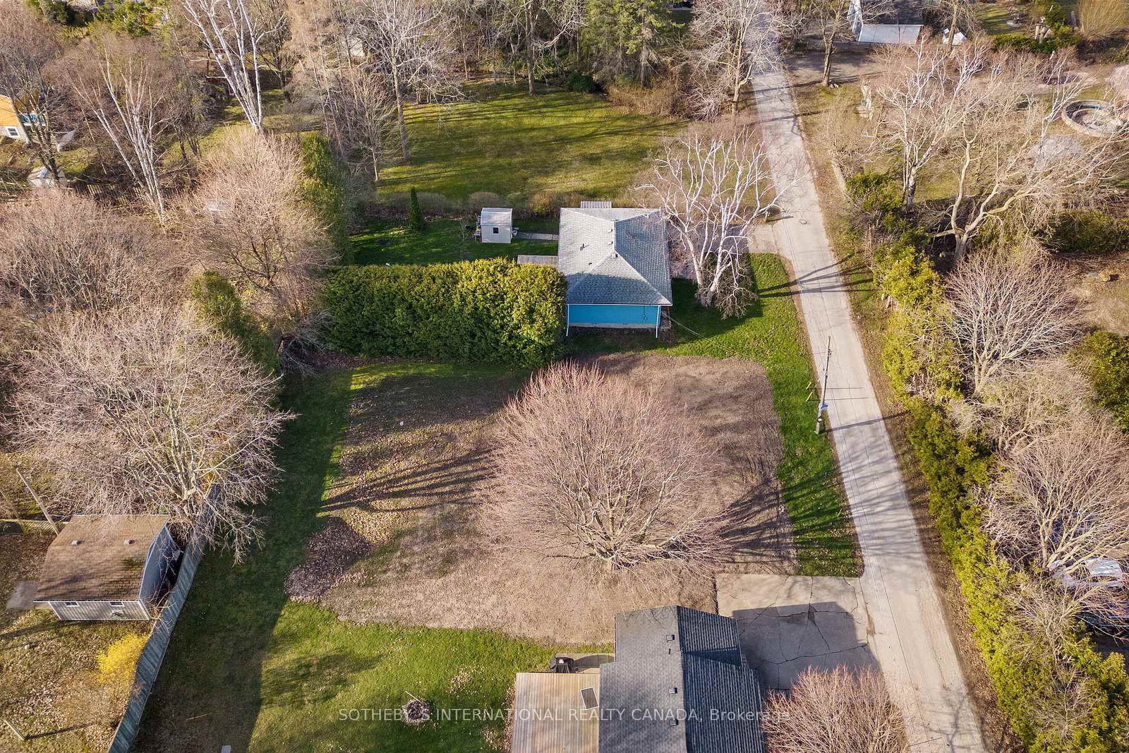 Listing Image 7