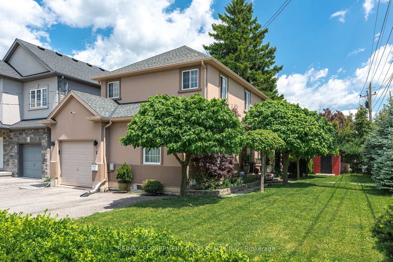 2 Leeson St, St. Catharines, L2T 2R1 | Image 2