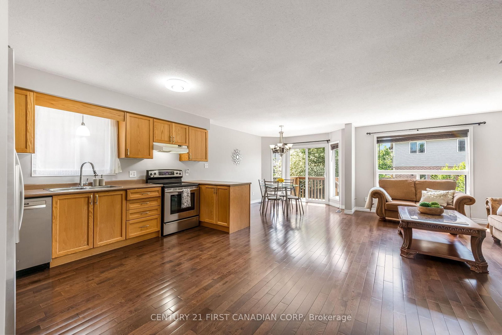 Listing Image 8
