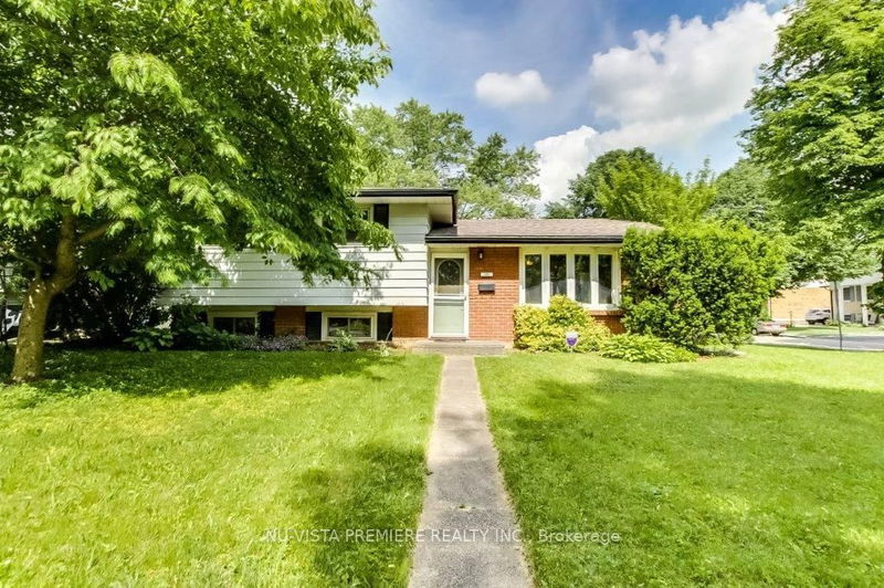 home for sale on 100 Amy Crescent