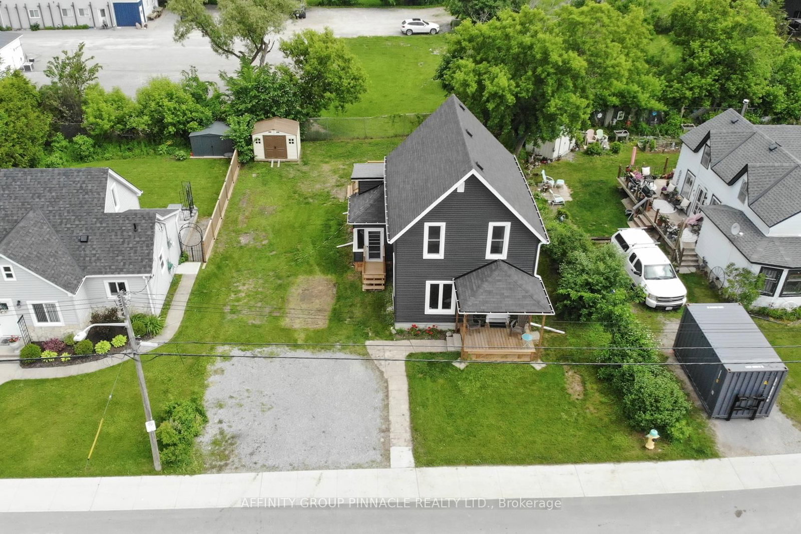 Listing Image 3