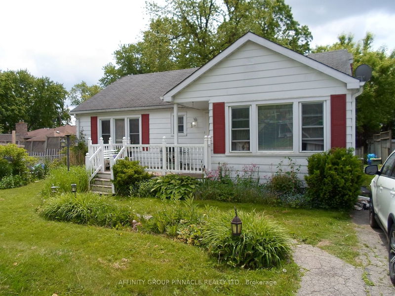 home for sale on 1 Roosevelt Street