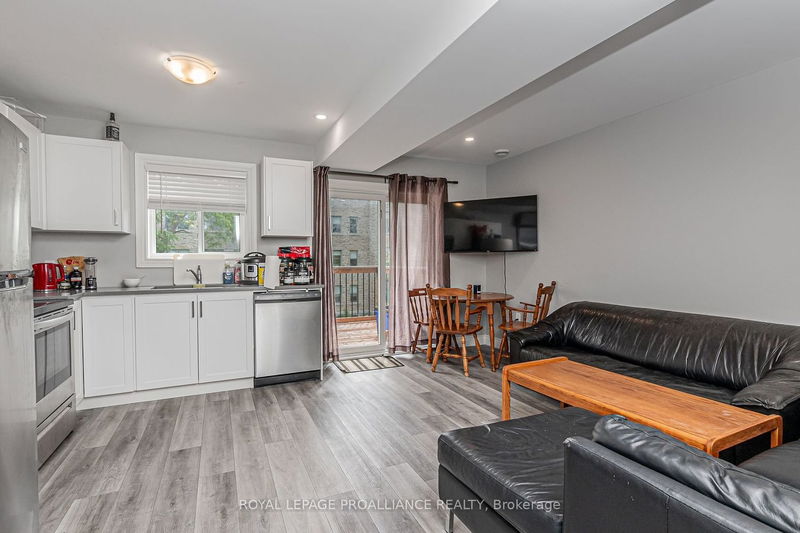 39 Ellerbeck St  Kingston, K7L 4H5 | Image 24