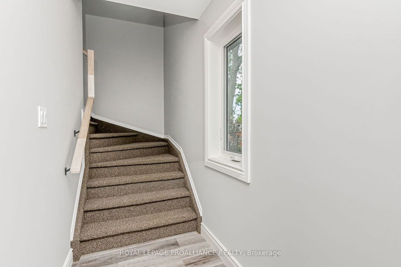 39 Ellerbeck St  Kingston, K7L 4H5 | Image 26