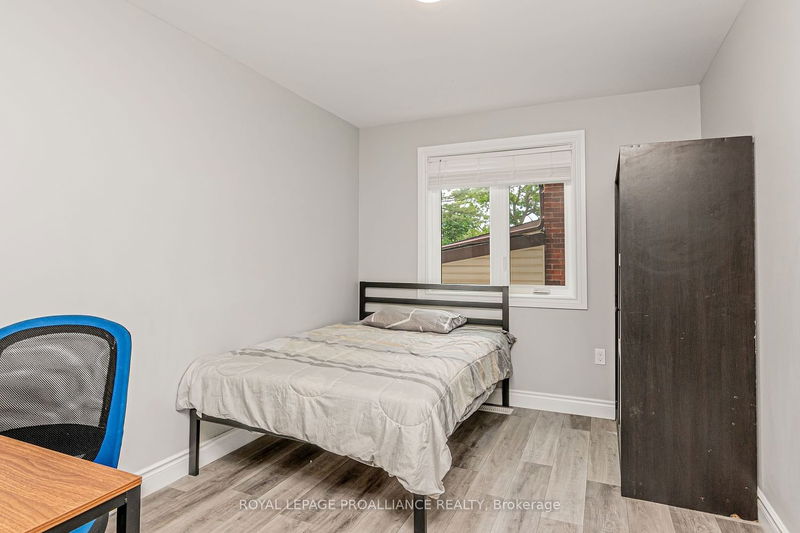 39 Ellerbeck St  Kingston, K7L 4H5 | Image 6