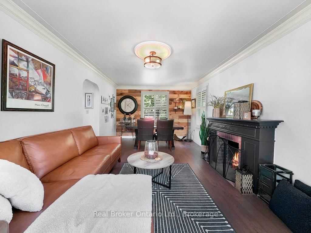 Listing Image 22