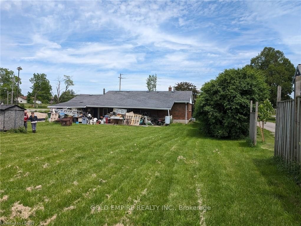 Listing Image 6