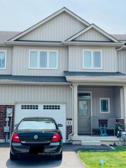 11 Bowman Crescent
