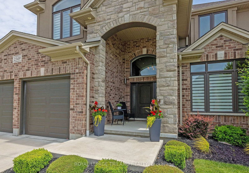 2349 Dauncey Cres, London North, N5X 0M2 | Image 2