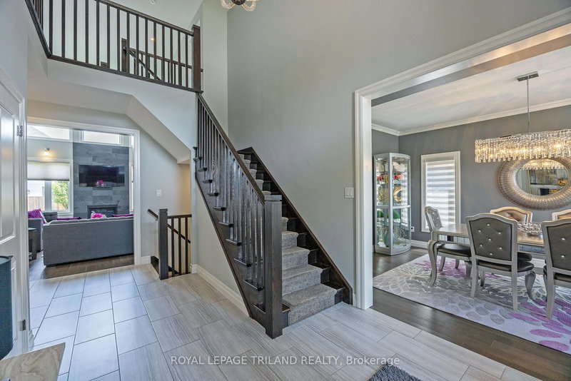 2349 Dauncey Cres, London North, N5X 0M2 | Image 3