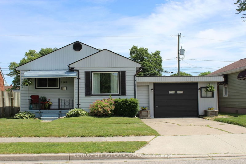 home for sale on 1166 St Louis Avenue