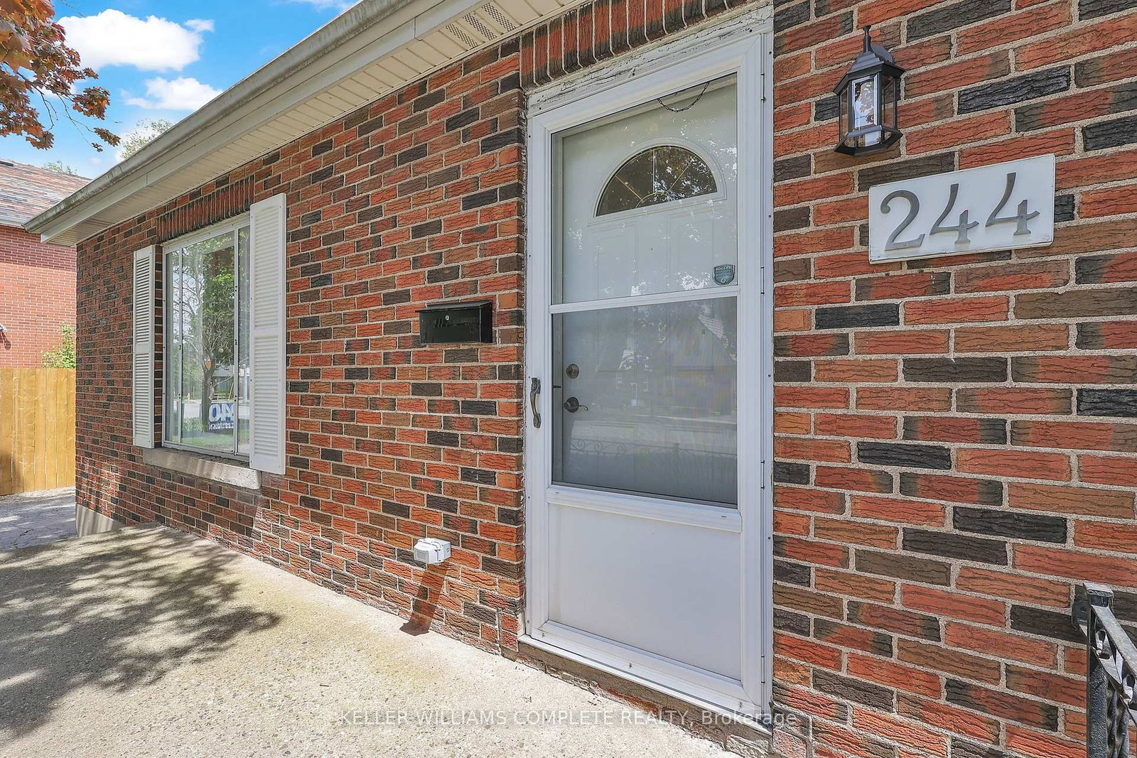Listing Image 7