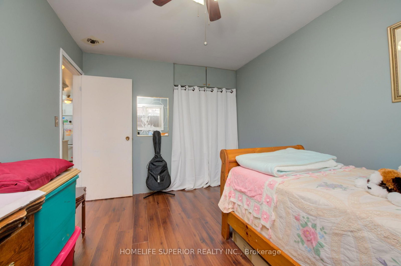 Listing Image 17