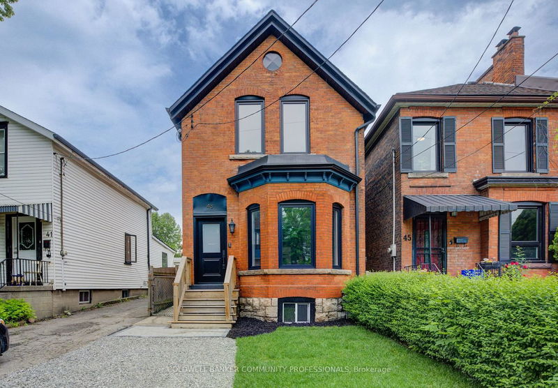 home for sale on 43 Wood Street E