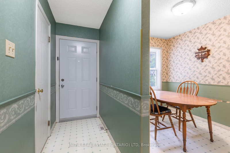 111 - 1247 Huron St, London East, N5Y 4X7 | Image 2