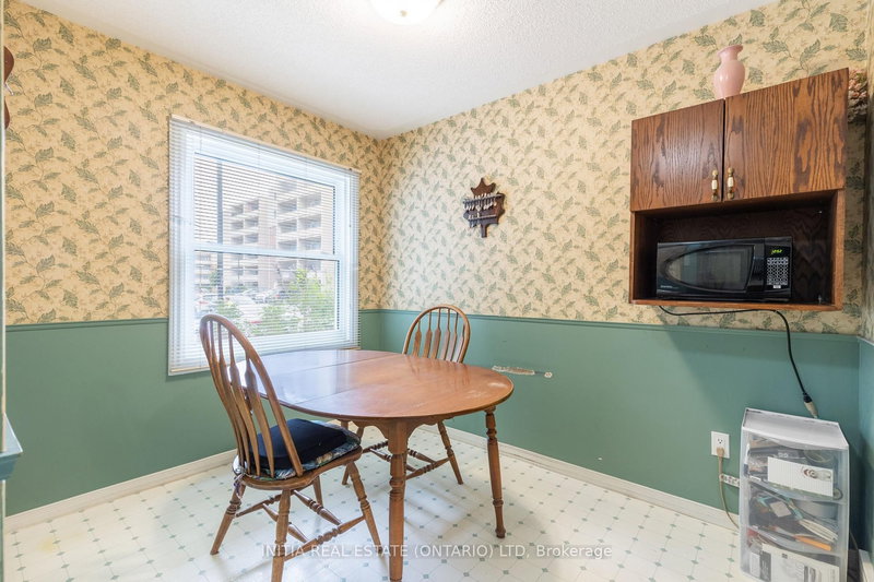 111 - 1247 Huron St, London East, N5Y 4X7 | Image 3