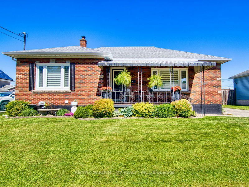 home for sale on 523 Harriet Street