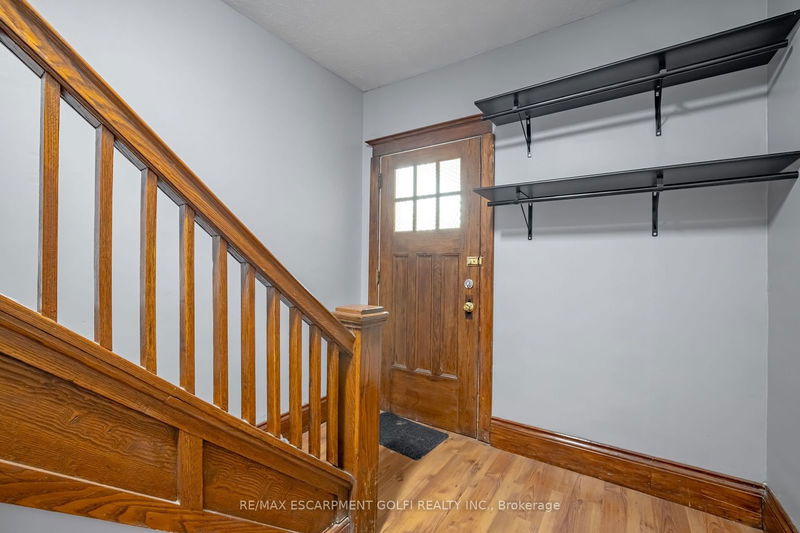 968 Main St E Hamilton, L8M 1M8 | Image 3