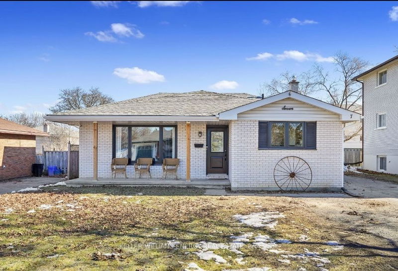 home for lease on 7 Glenarden Crescent