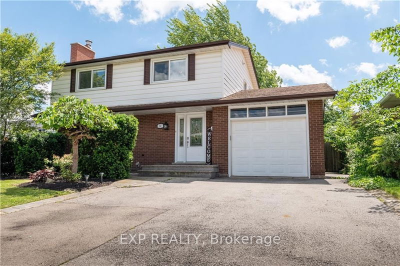 33 Darlington Dr, Hamilton - Gilbert image-0-0