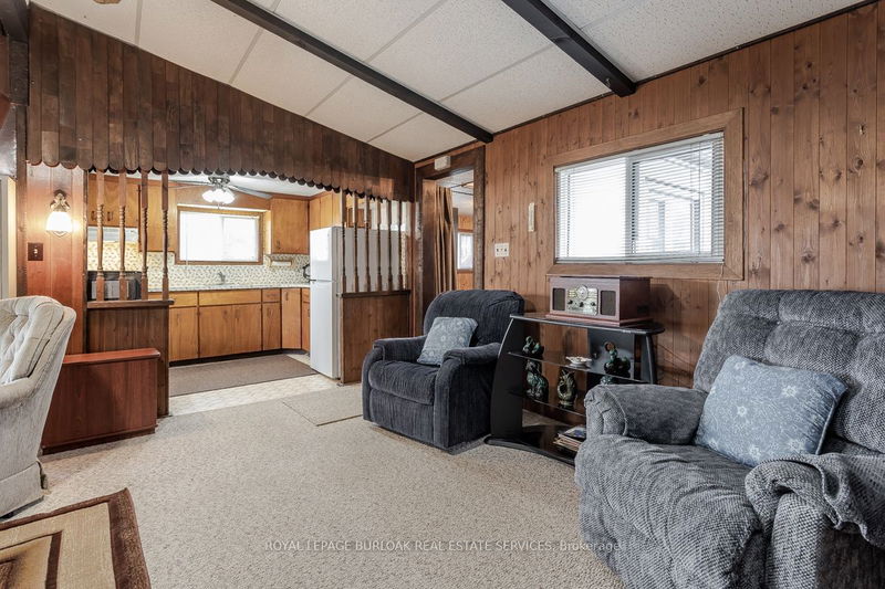 3058 Lakeshore Rd  Haldimand, N1A 2W8 | Image 11