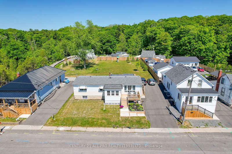 64 Alexander St  Port Hope, L1A 1B3 | Image 11