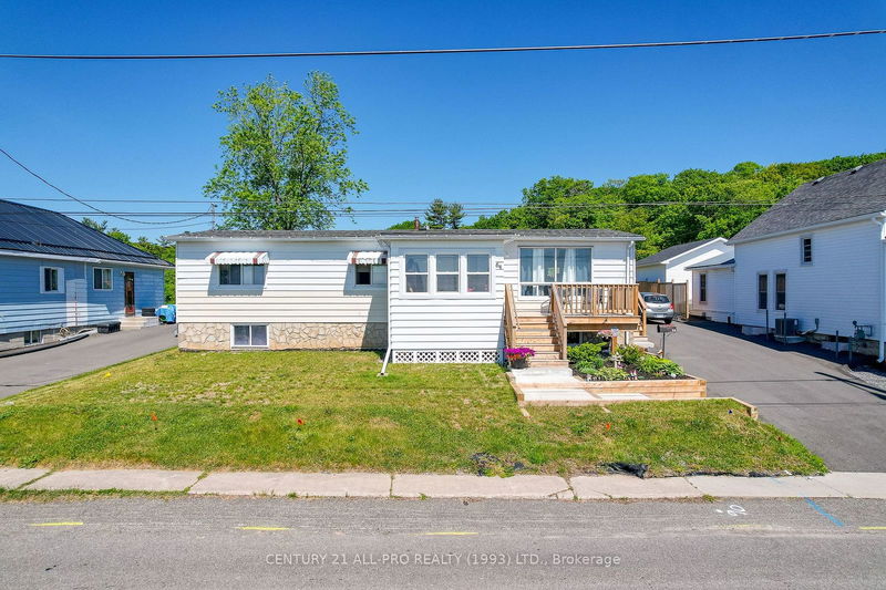 64 Alexander St  Port Hope, L1A 1B3 | Image 2