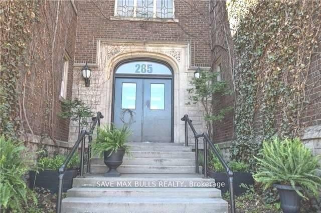 home for lease on 3-285 King Street W