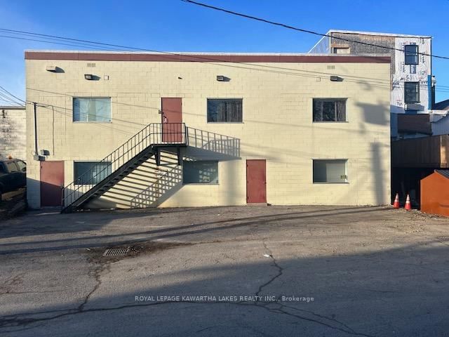 40 Lindsay St S, Kawartha Lakes, K9V 2L8 | Image 3