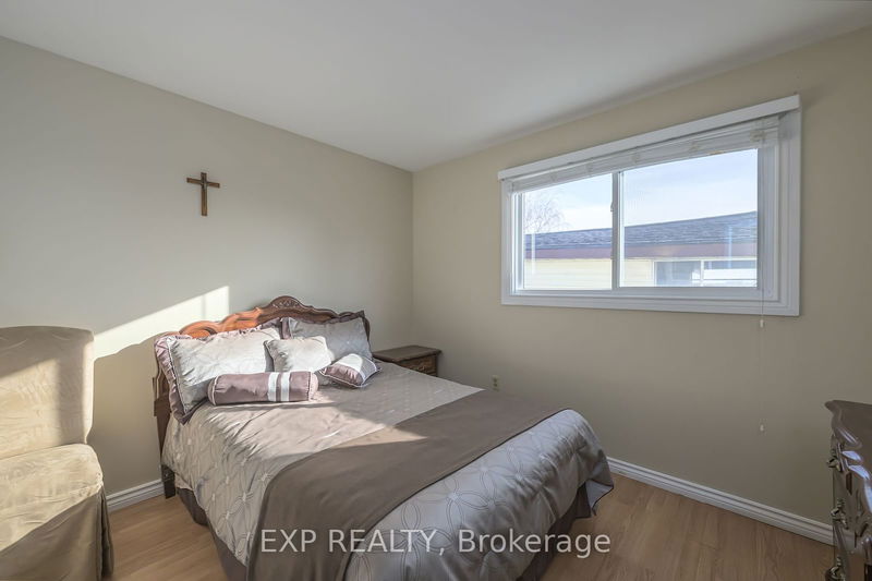 5054 Westchester Bourne   Thames Centre, N0L 1B0 | Image 12