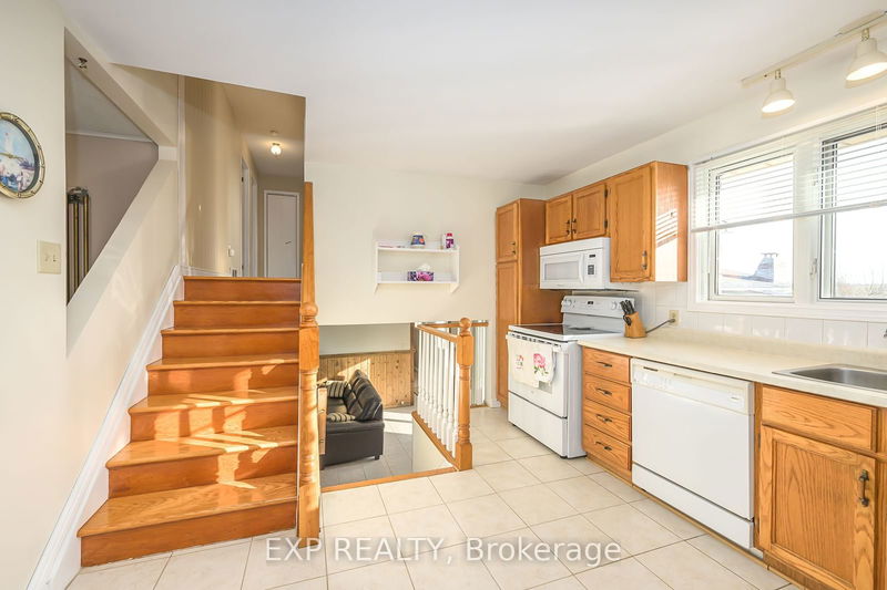 5054 Westchester Bourne   Thames Centre, N0L 1B0 | Image 6