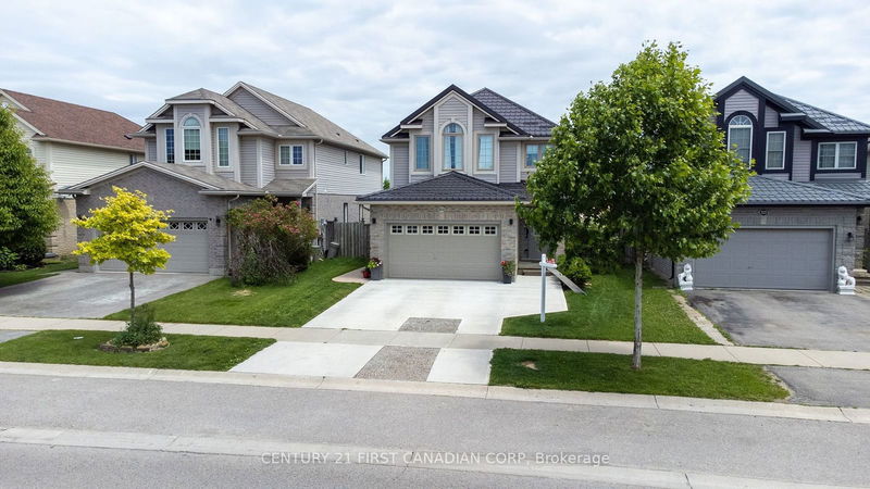 home for sale on 3221 Meadowgate Boulevard