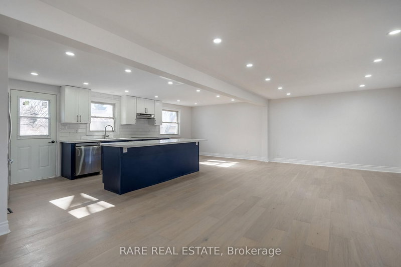 314 Laughton Cres, Strathroy-Caradoc, N7G 1H7 | Image 2