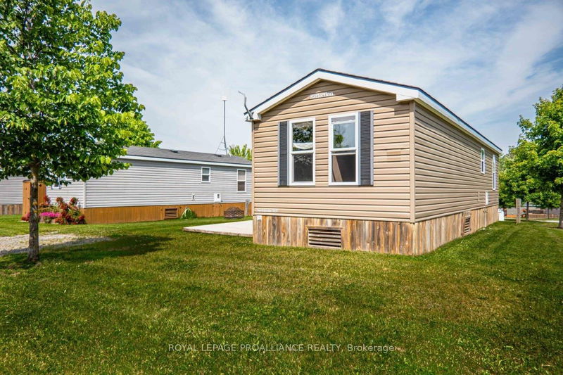 486 Cty Road 18- 11 Cricket Lane  Prince Edward County, K0K 1P0 | Image 1