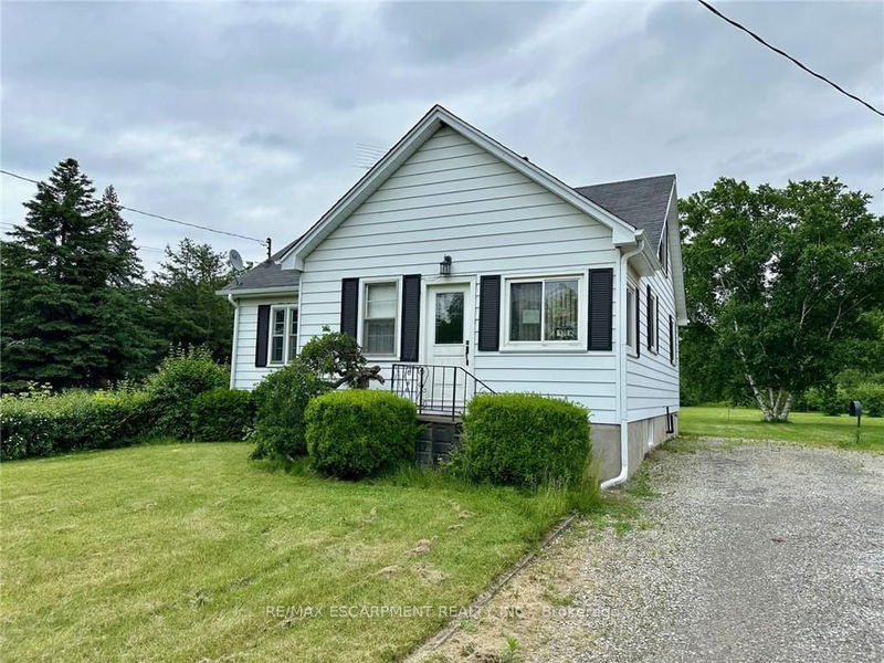 home for lease on 120 Lake Avenue N