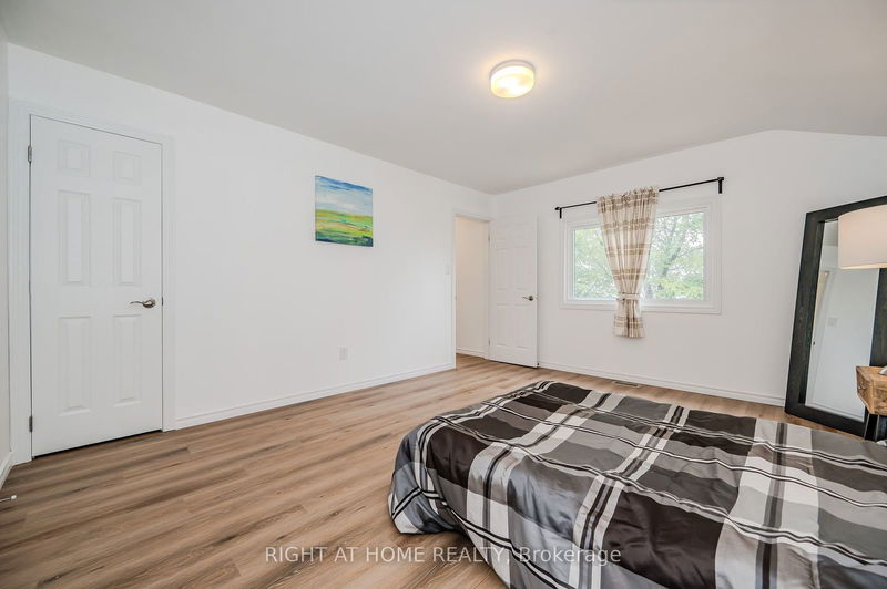 2 Campview Rd  Hamilton, L8E 5E2 | Image 22