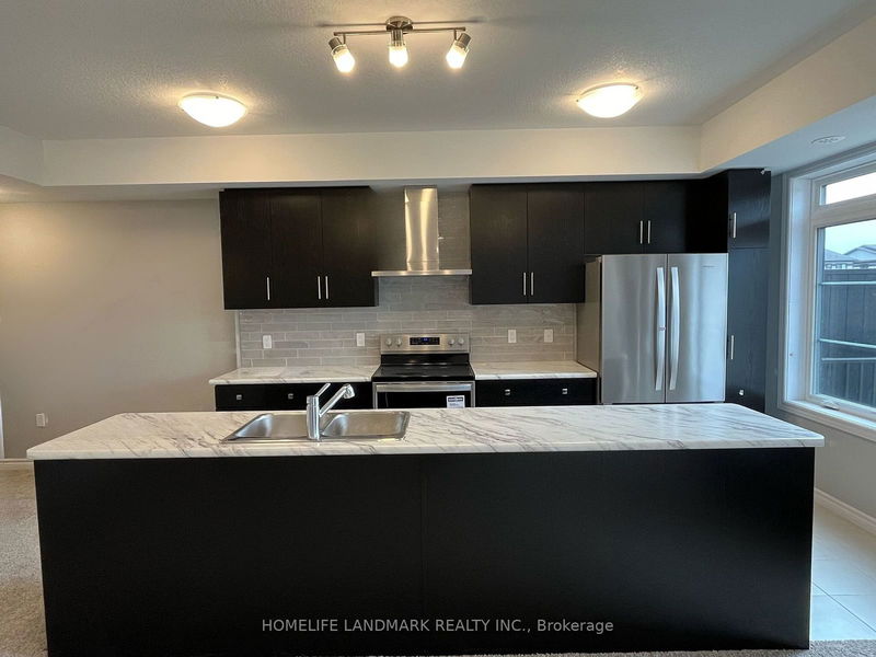 home for lease on 8 Lomond Lane