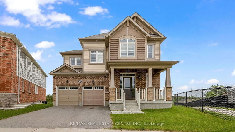 home for lease on 75 Wannamaker Crescent N