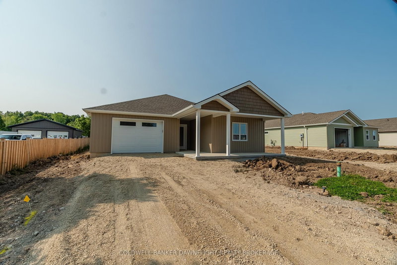 141 Victoria Ave E, South Huron, N0M 1M0 | Image 3