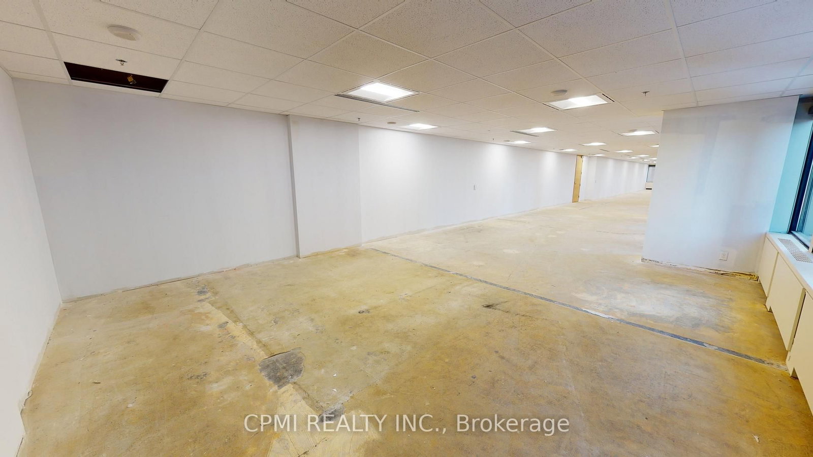 112 Kent Street, Unit 700 - Photo 2