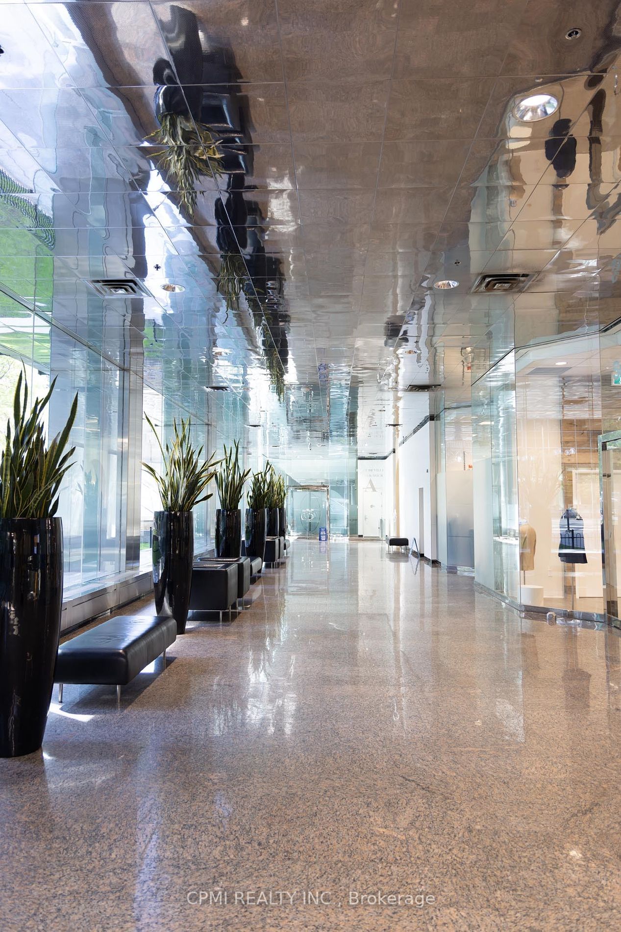 112 Kent Street, Unit 1501