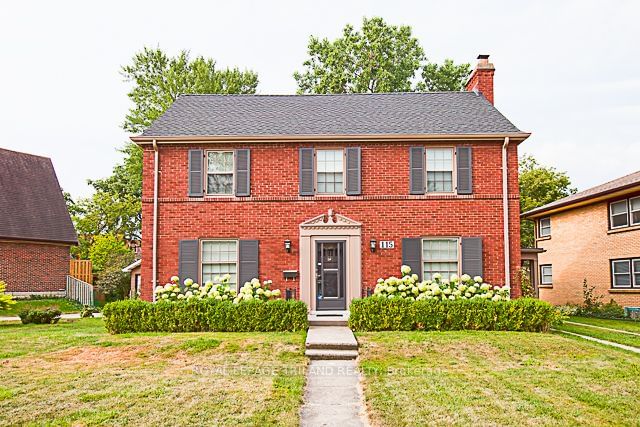 home for lease on 115 WINDSOR Crescent