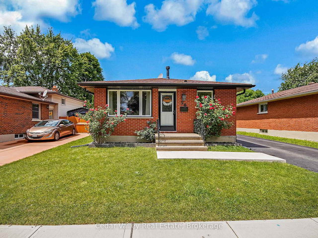 50 SCOTCHMERE Crescent